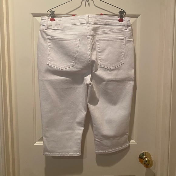 NWT Talbots White Capris Jean - Picture 4 of 12